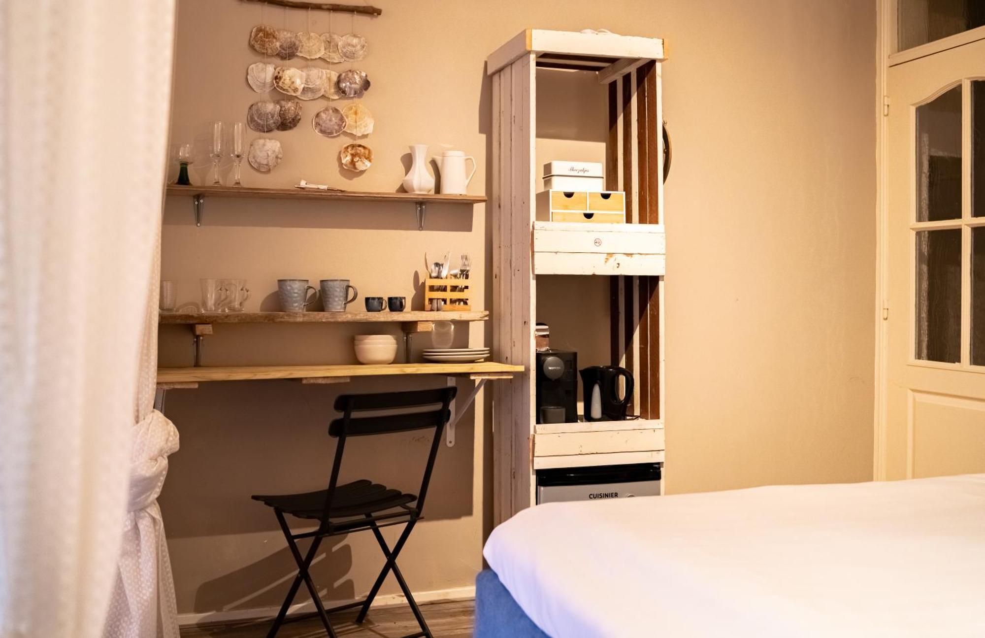 Maas Suites Ланакен Экстерьер фото
